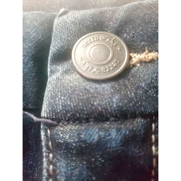 Terra Sky Dark Wash Roll Hem Stretch 5 Pocket LN Denim Shorts Size 24W - Picture 9 of 11